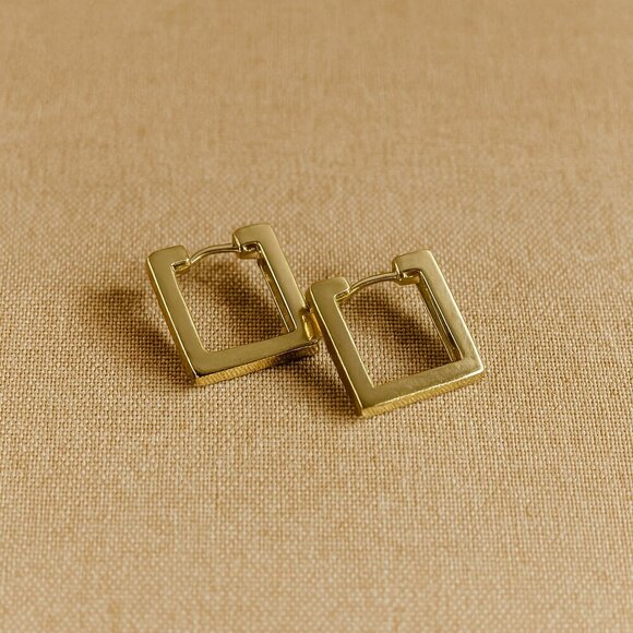 Elegant 18K Gold Plated Bar Hoop Earrings – Minimalist Rectangle Design - Picture 2 of 5